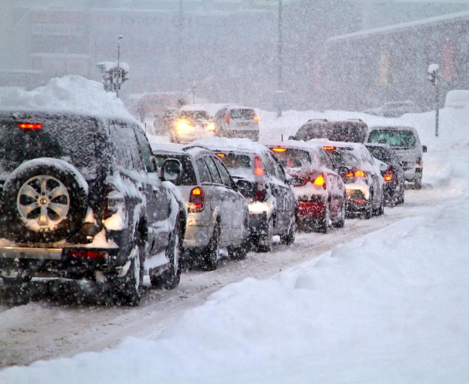 cars_in_snow